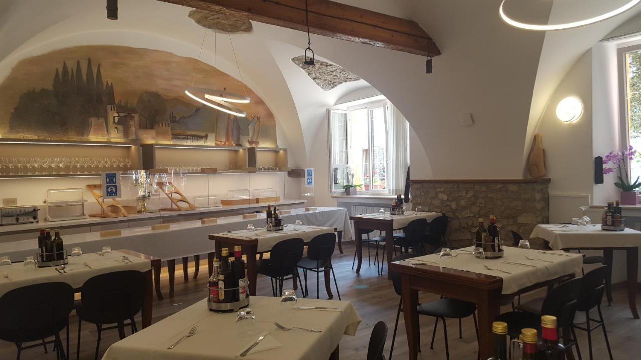 Hotel Pace Brenzone sul Garda Luaran gambar