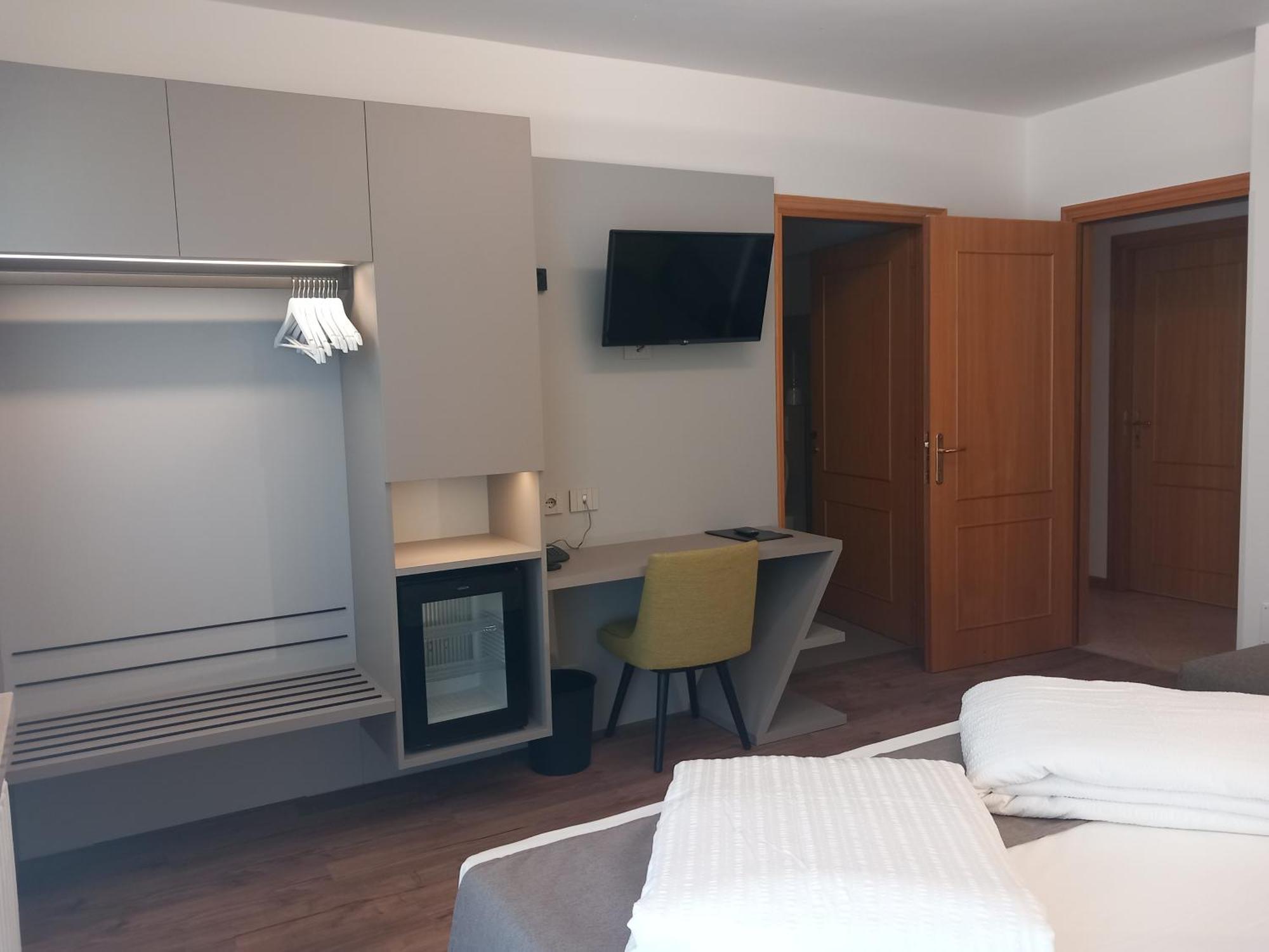 Hotel Pace Brenzone sul Garda Luaran gambar