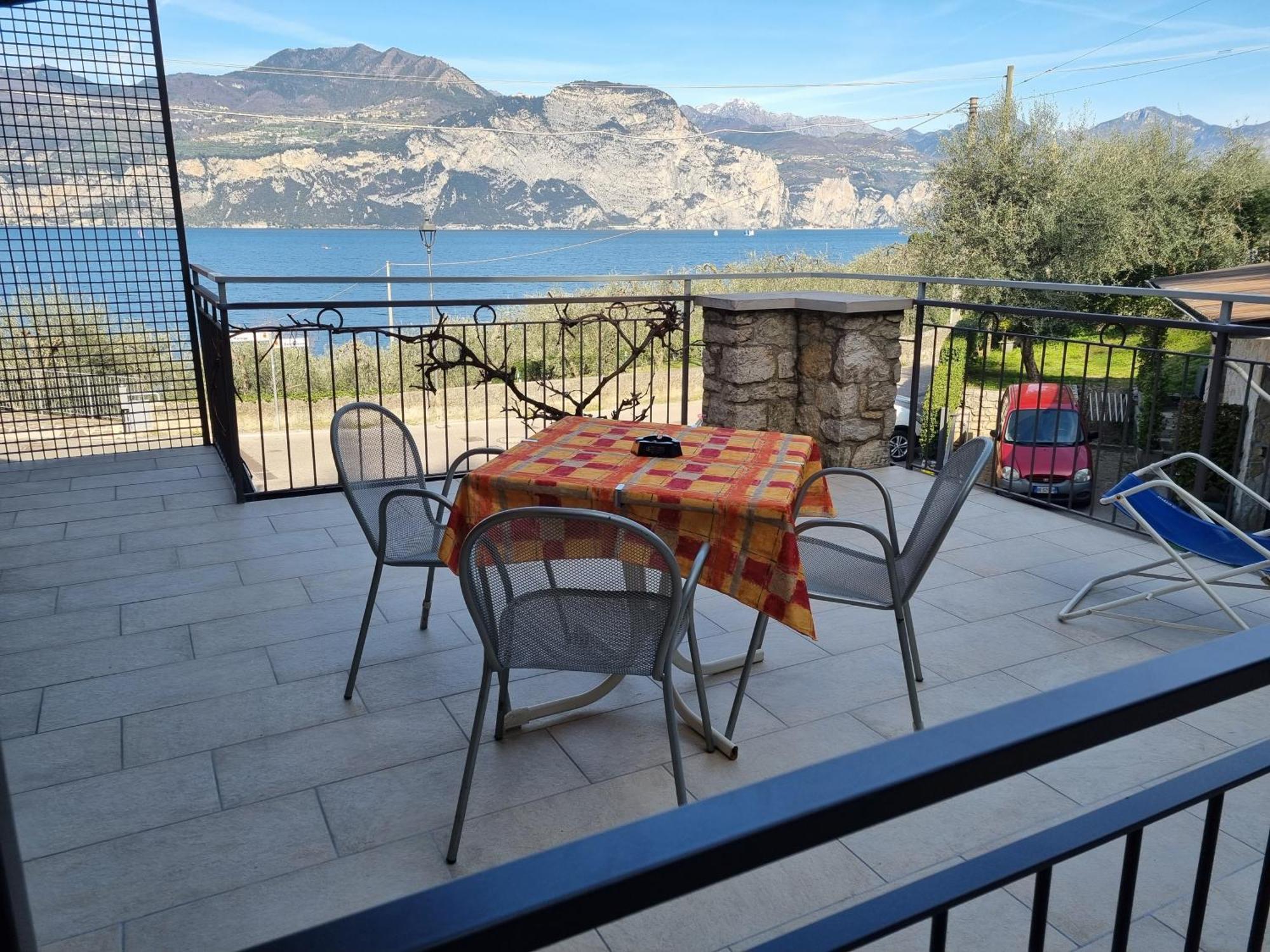 Hotel Pace Brenzone sul Garda Luaran gambar