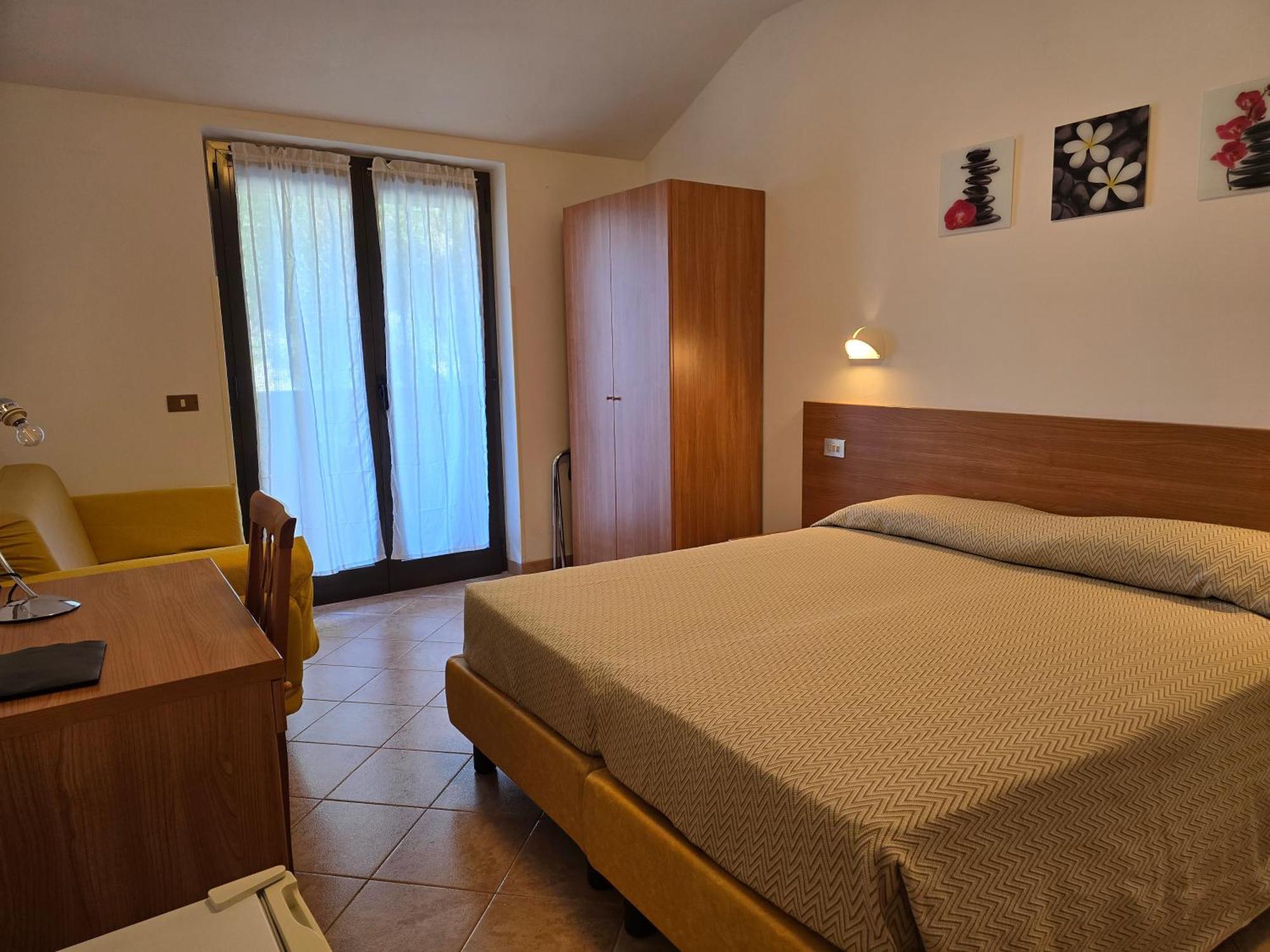 Hotel Pace Brenzone sul Garda Luaran gambar