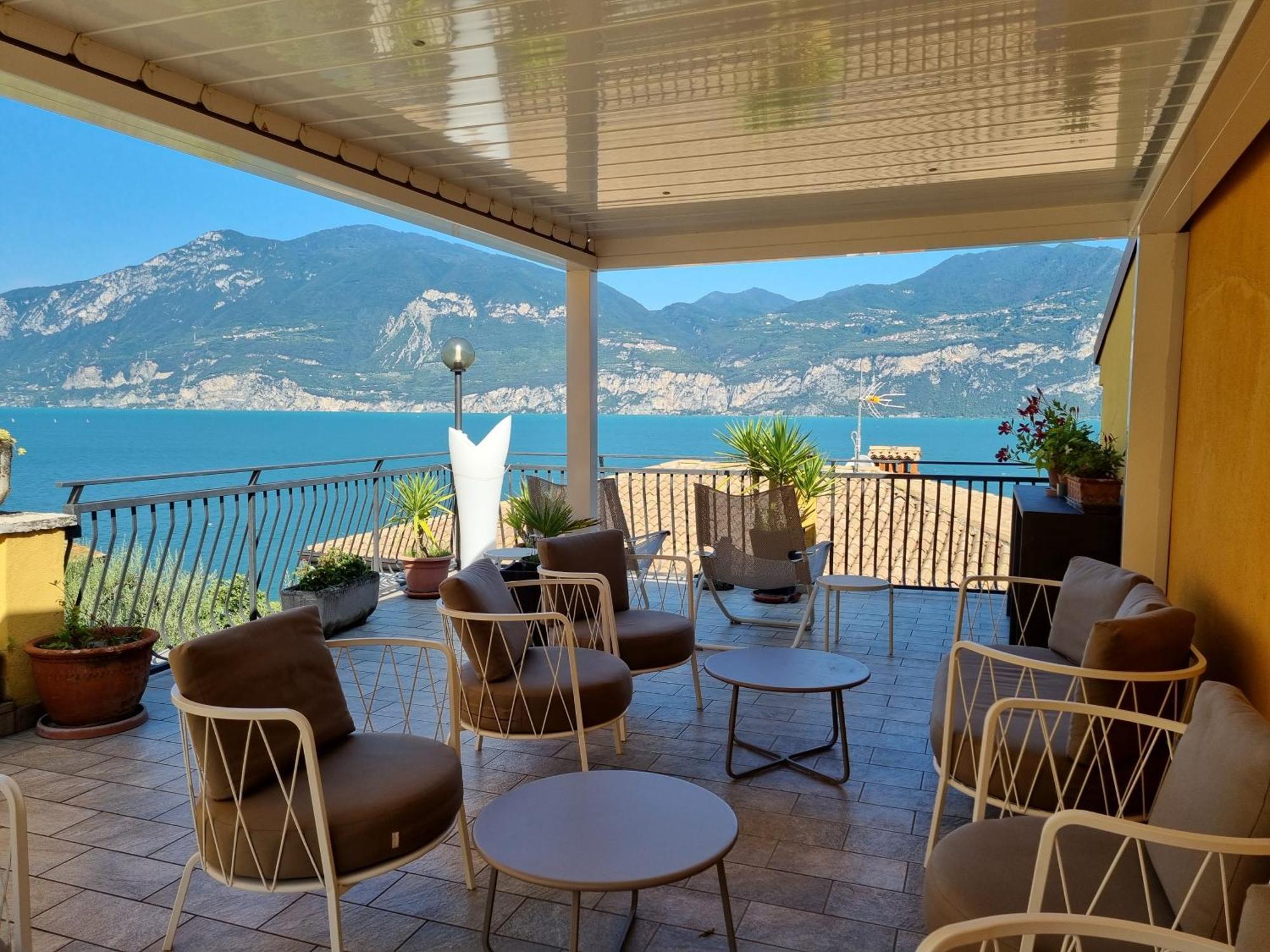 Hotel Pace Brenzone sul Garda Luaran gambar