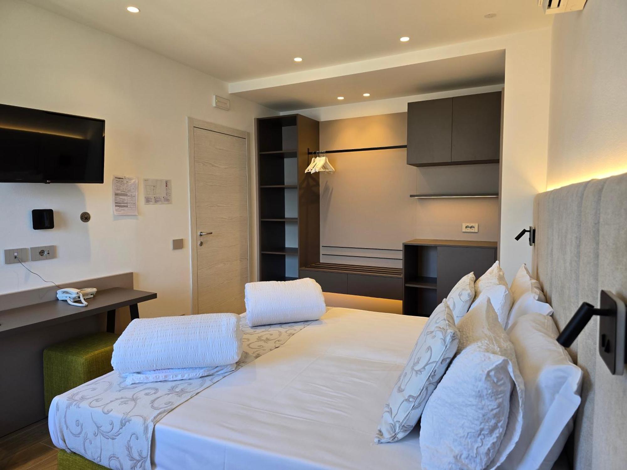Hotel Pace Brenzone sul Garda Luaran gambar
