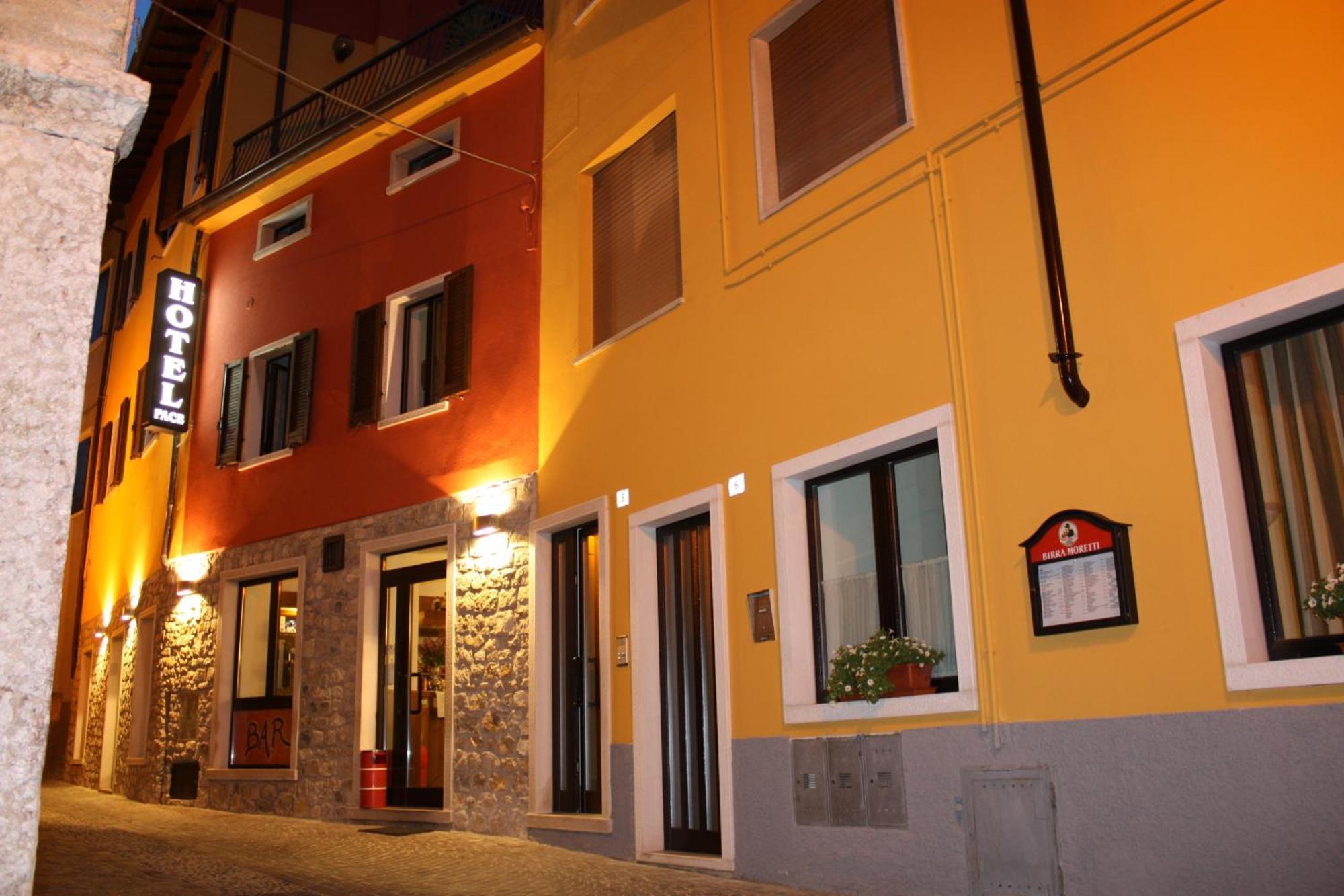 Hotel Pace Brenzone sul Garda Luaran gambar